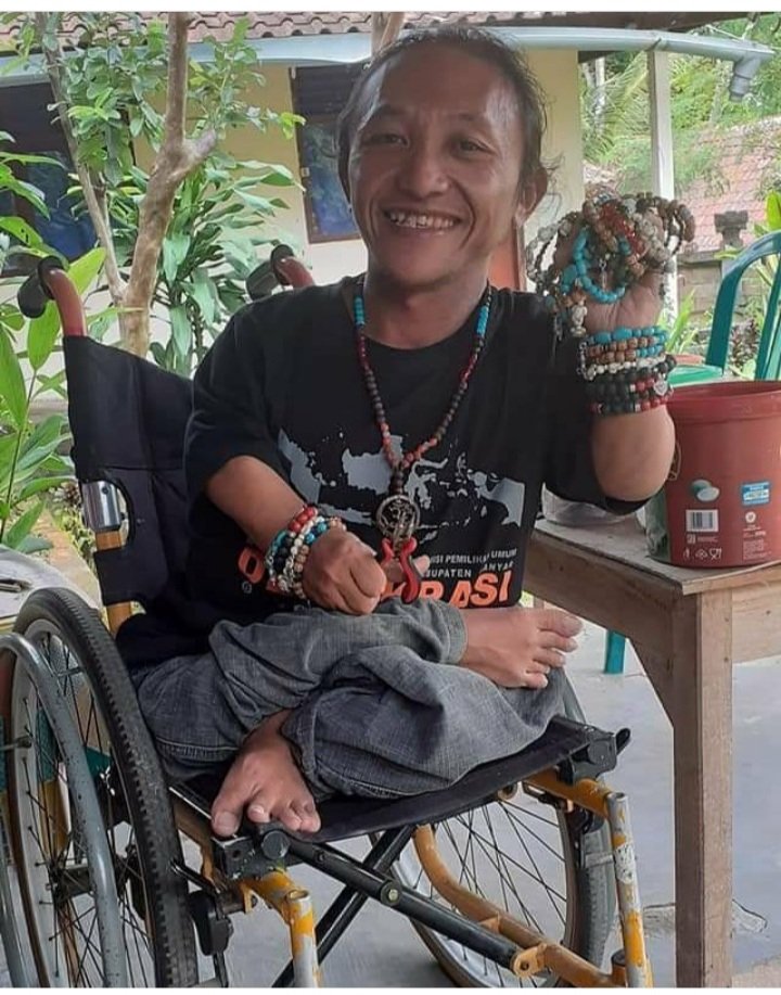 Ketut Disability Art And Jewelry