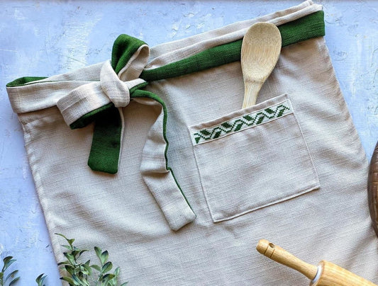 Presale: Olive Branch Apron in Vanilla Cream - Darzah