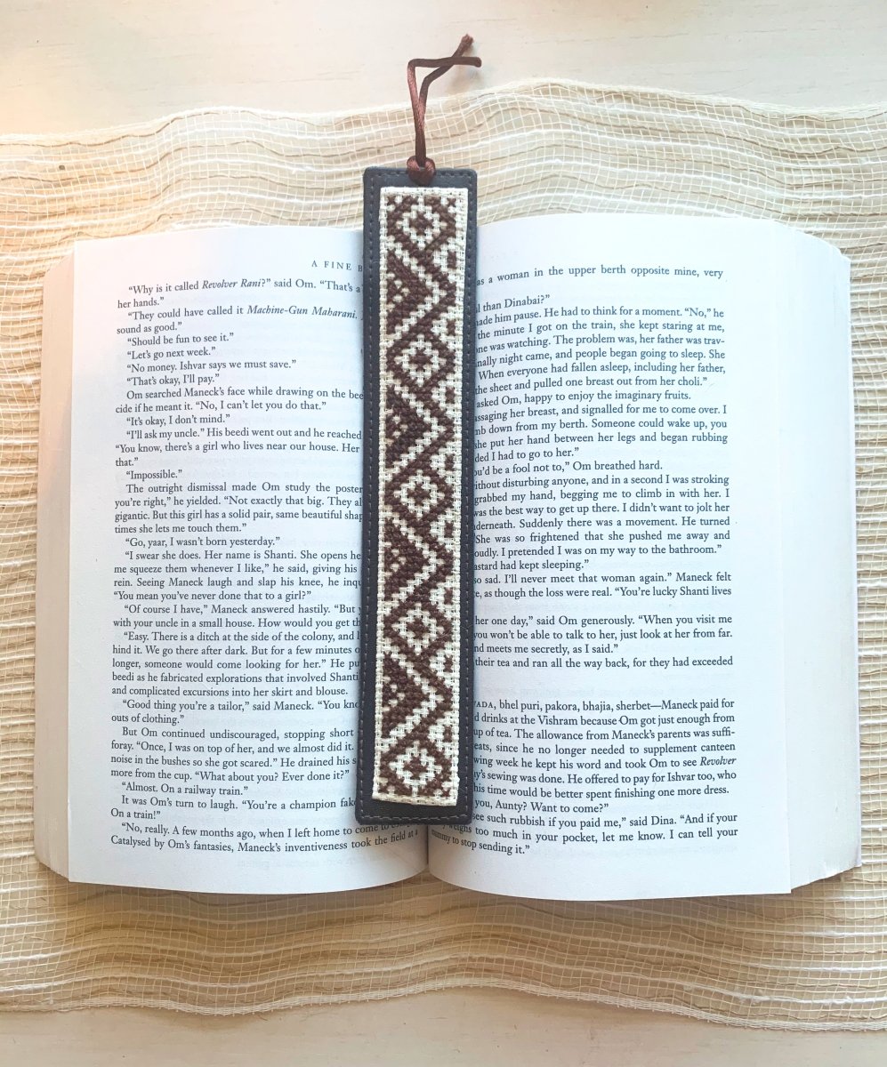 Tatreez Bookmark - Darzah