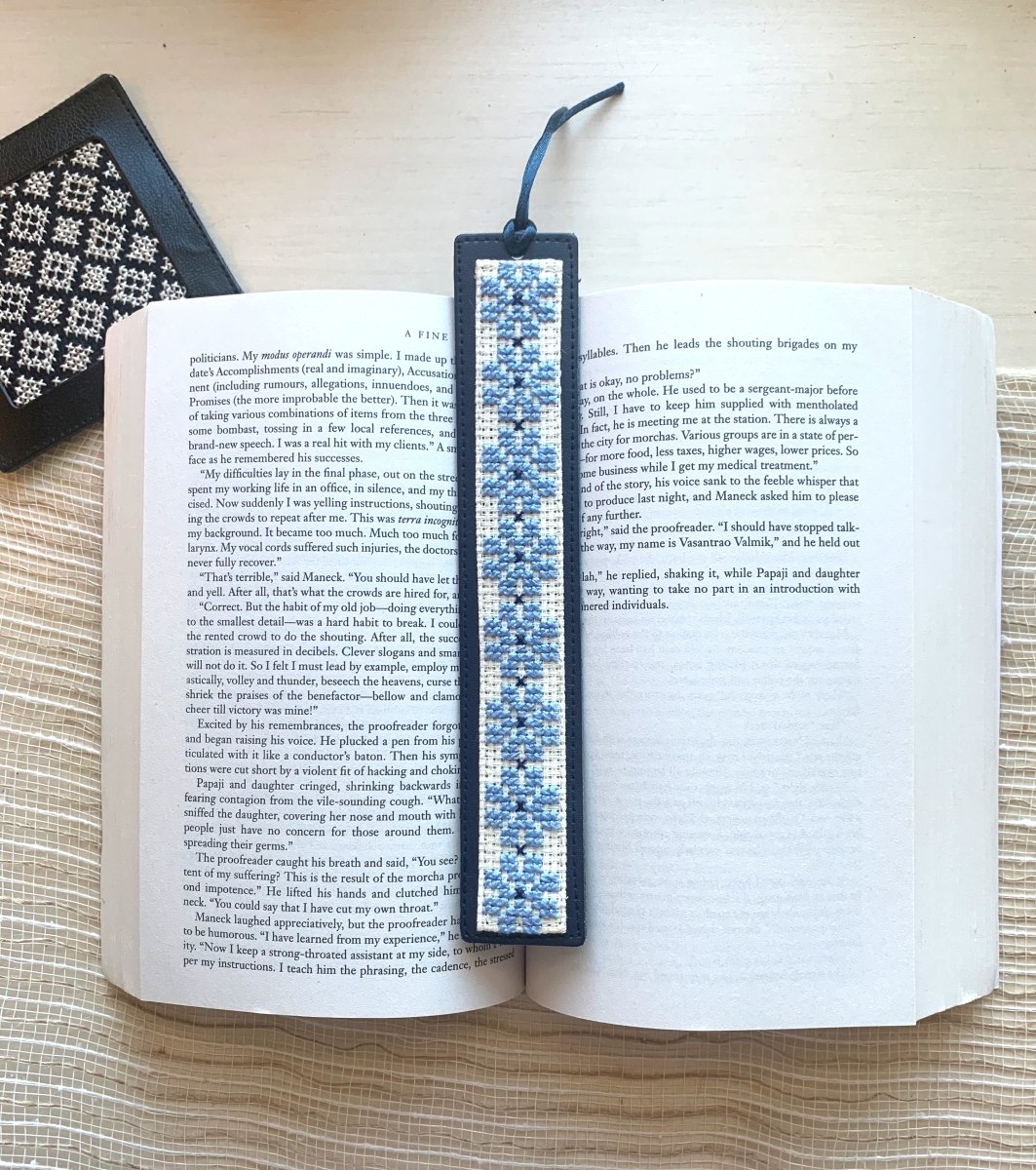 Tatreez Bookmark - Darzah